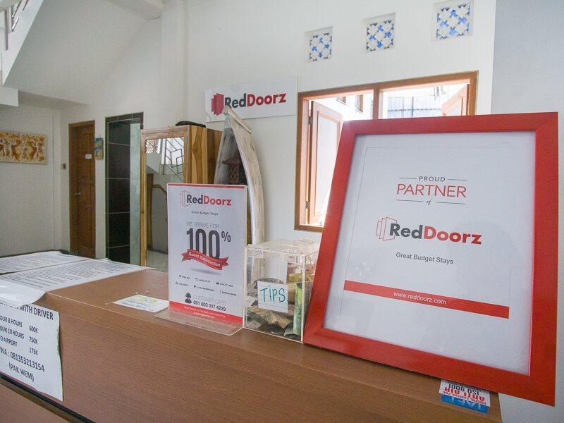 Hotel Reddoorz @ Jalan Gatot Subroto Denpasar Exterior foto