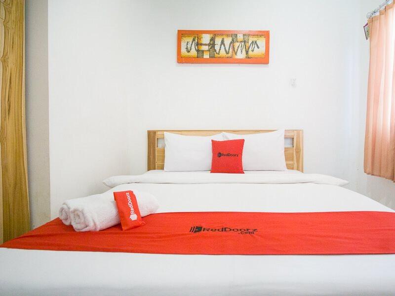 Hotel Reddoorz @ Jalan Gatot Subroto Denpasar Exterior foto