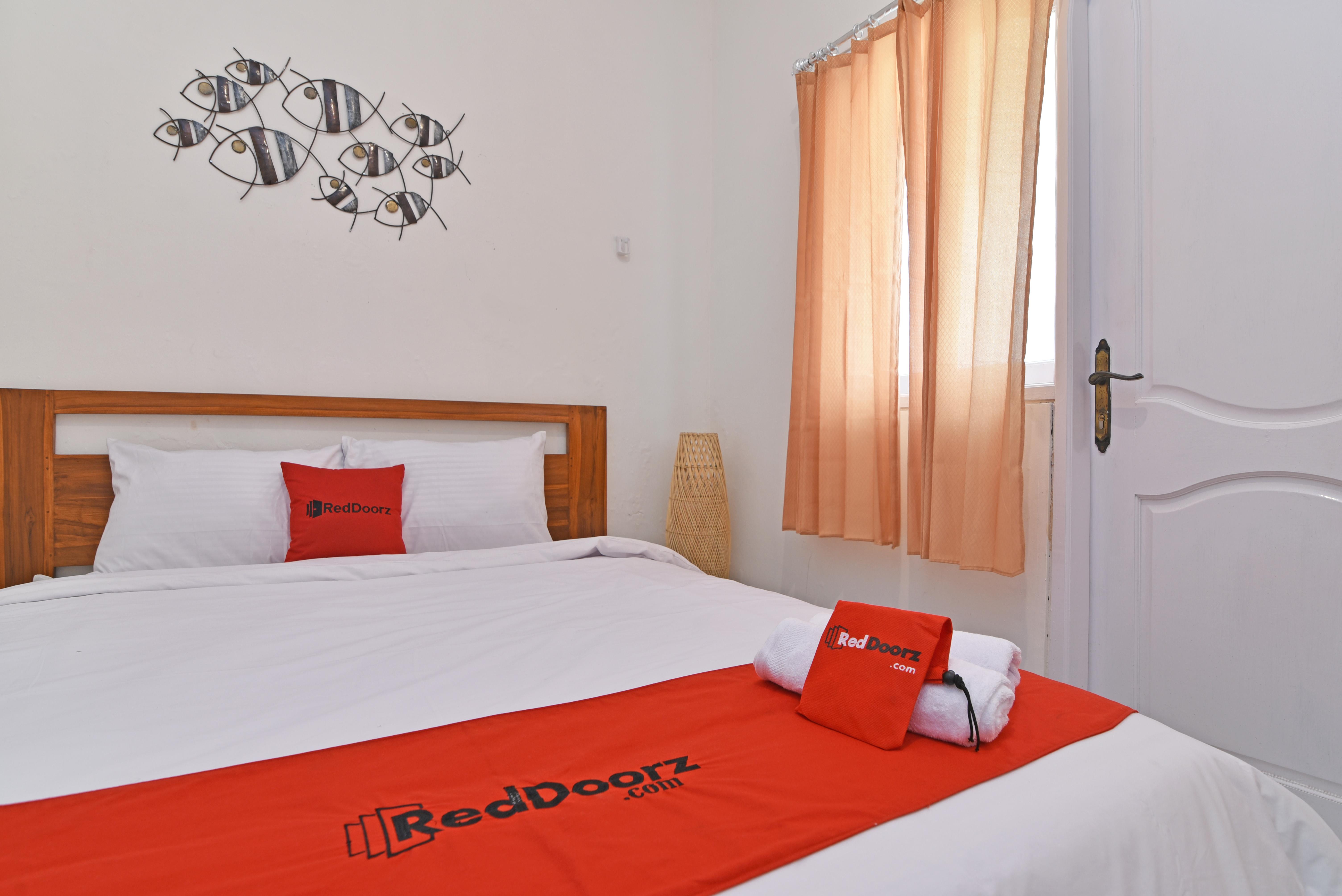 Hotel Reddoorz @ Jalan Gatot Subroto Denpasar Exterior foto