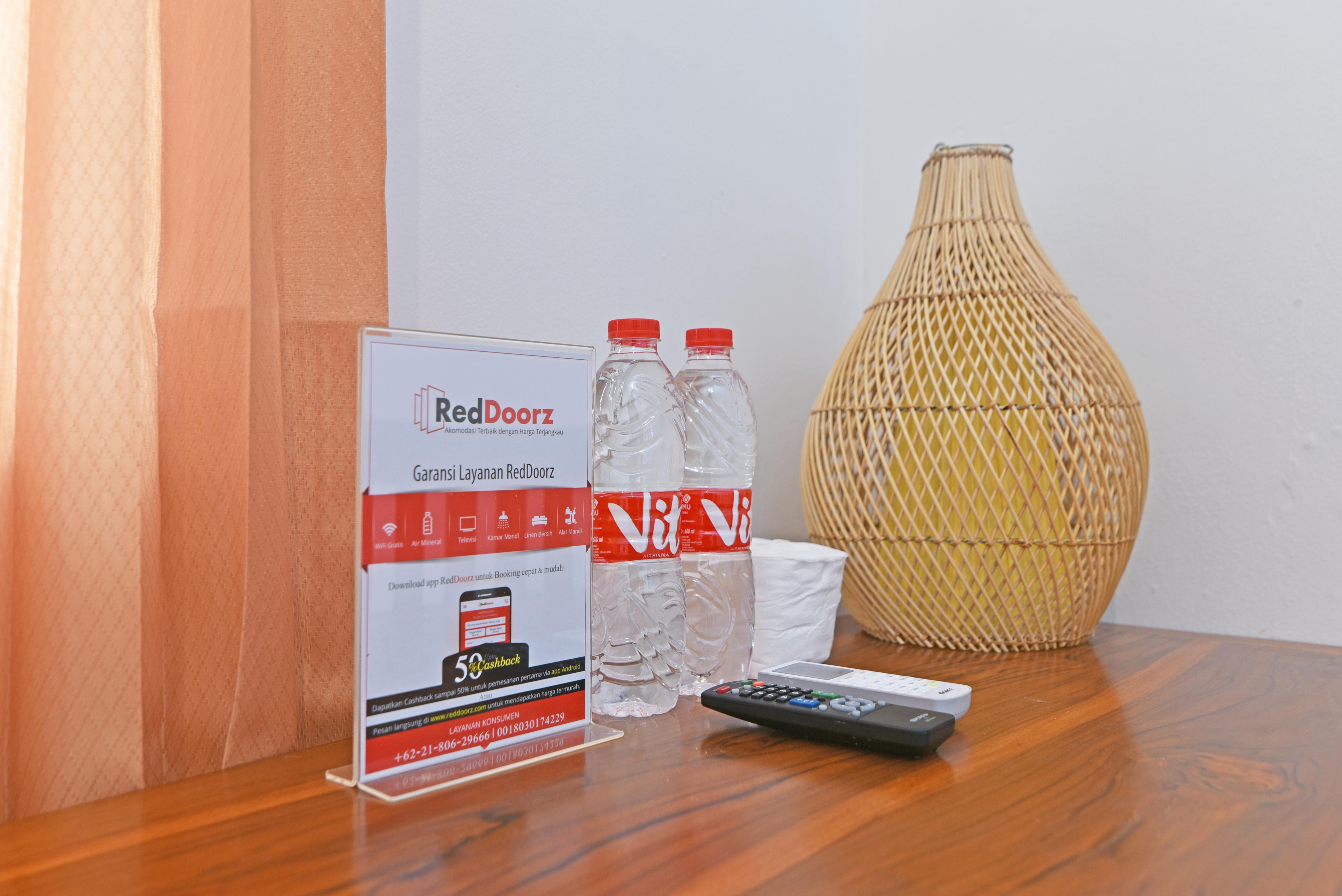 Hotel Reddoorz @ Jalan Gatot Subroto Denpasar Exterior foto