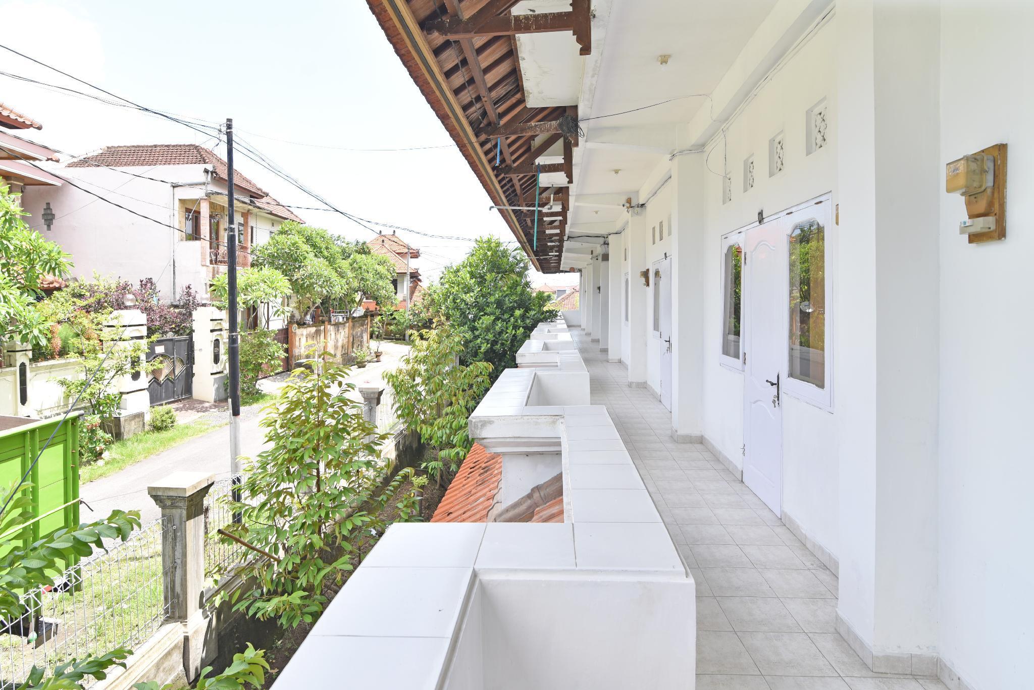 Hotel Reddoorz @ Jalan Gatot Subroto Denpasar Exterior foto