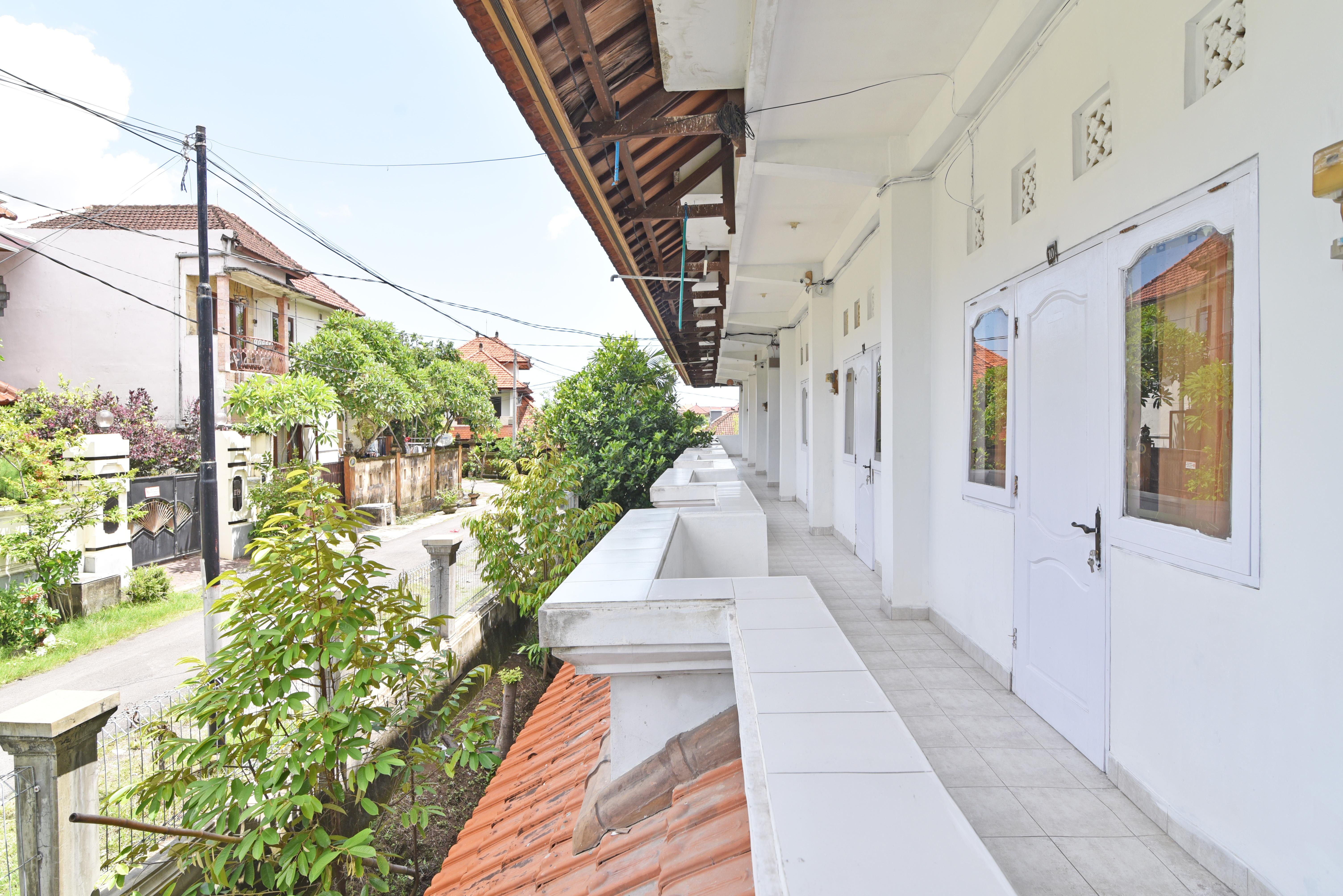 Hotel Reddoorz @ Jalan Gatot Subroto Denpasar Exterior foto
