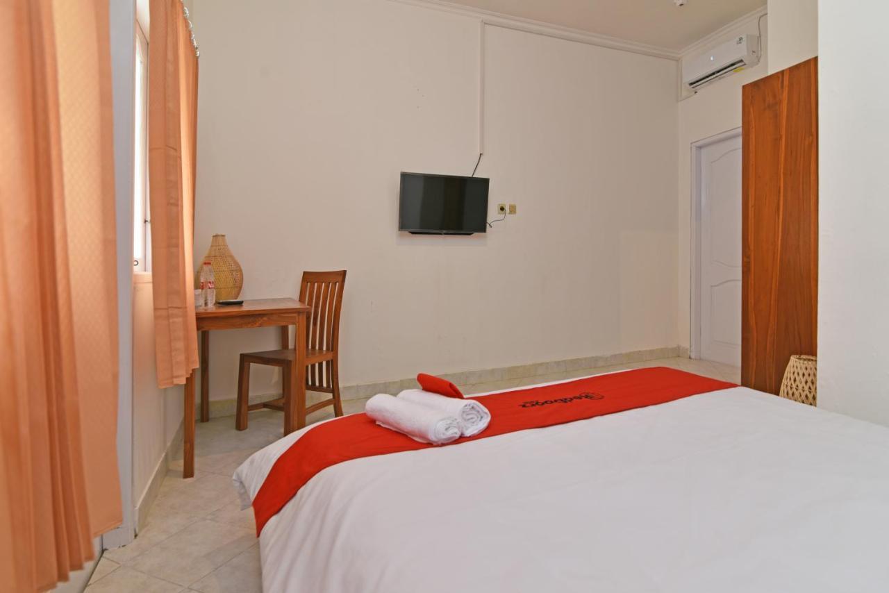Hotel Reddoorz @ Jalan Gatot Subroto Denpasar Exterior foto