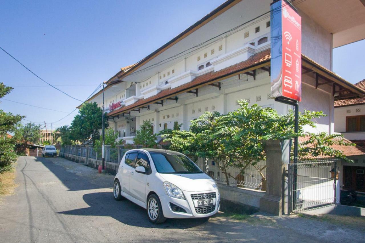 Hotel Reddoorz @ Jalan Gatot Subroto Denpasar Exterior foto